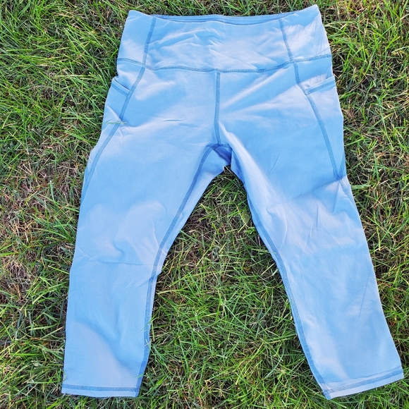 Capri length yogas - Picture 5 of 8